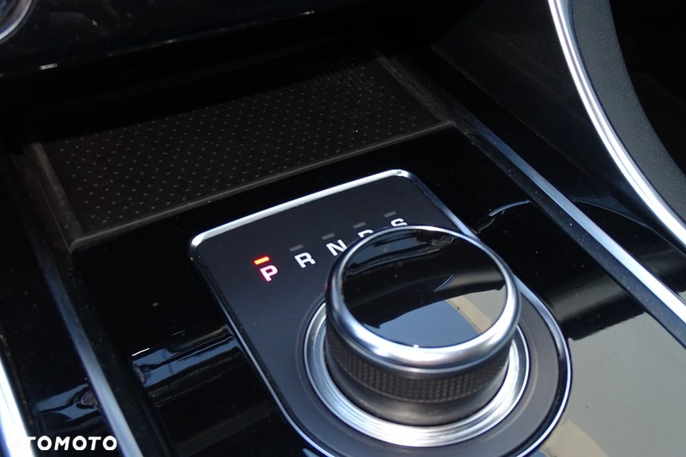 Jaguar XF 20d Prestige - 27