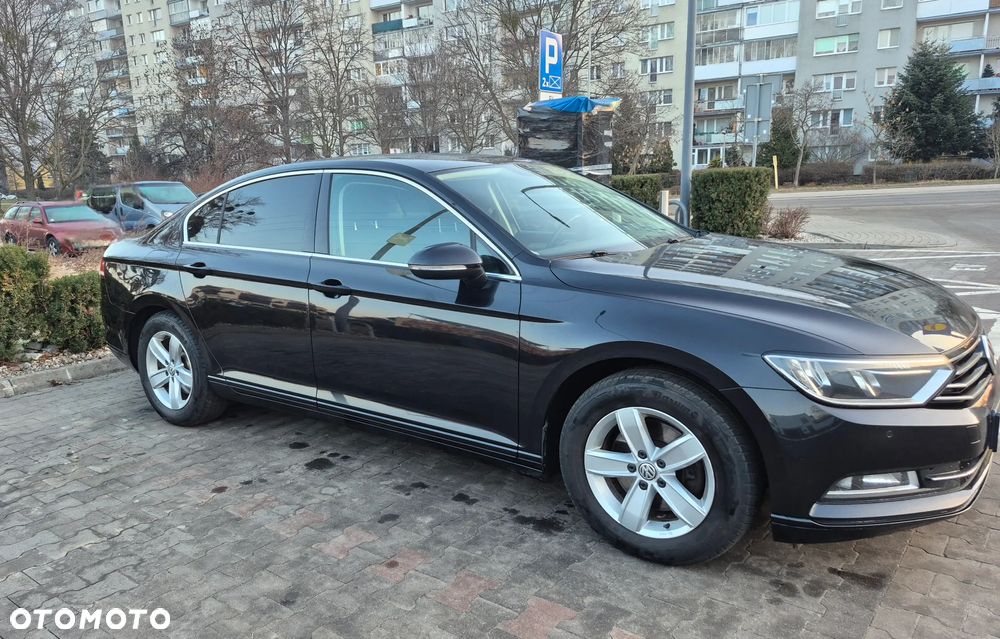 Volkswagen Passat - 2