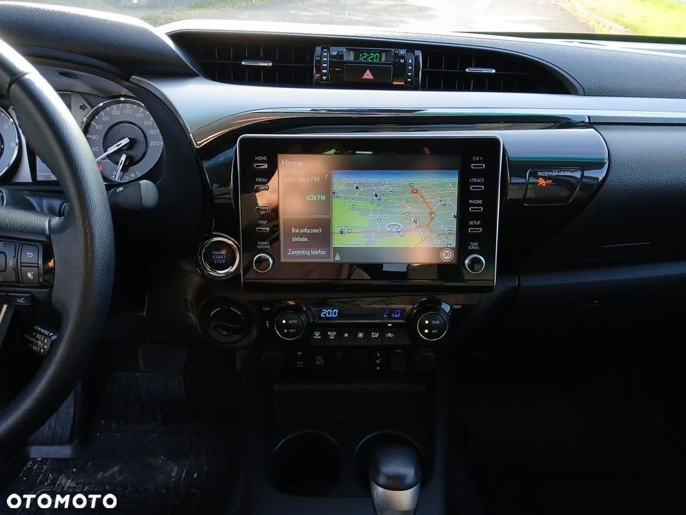 Toyota Hilux 2.8 D-4D Double Cab SR5 4x4 - 30