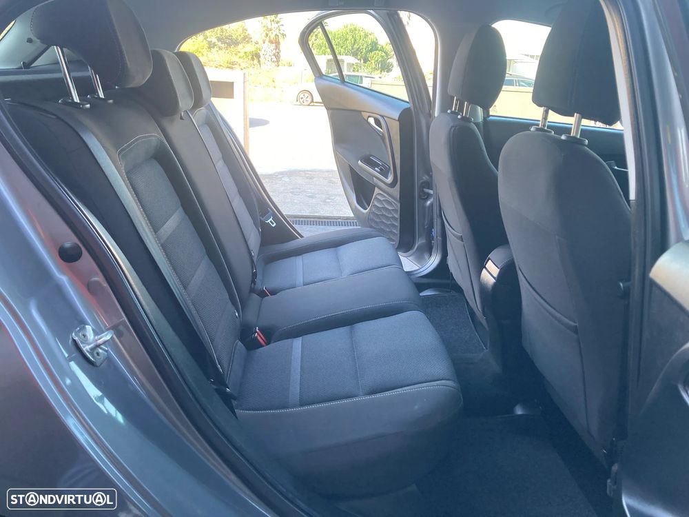Fiat Tipo 1.3 M-Jet Easy - 30