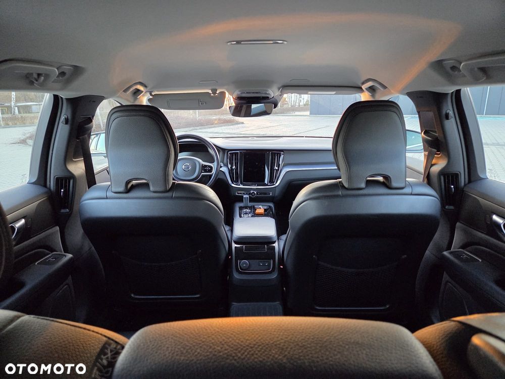 Volvo V60 T6 AWD Recharge Geartronic Inscription Expression - 7