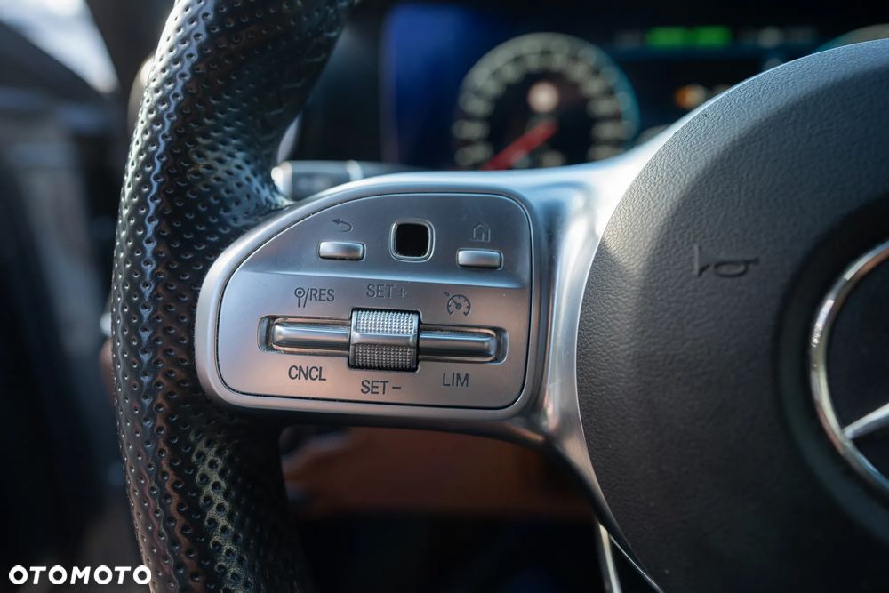 Mercedes-Benz Klasa E 300 de 9G-TRONIC AMG Line - 13