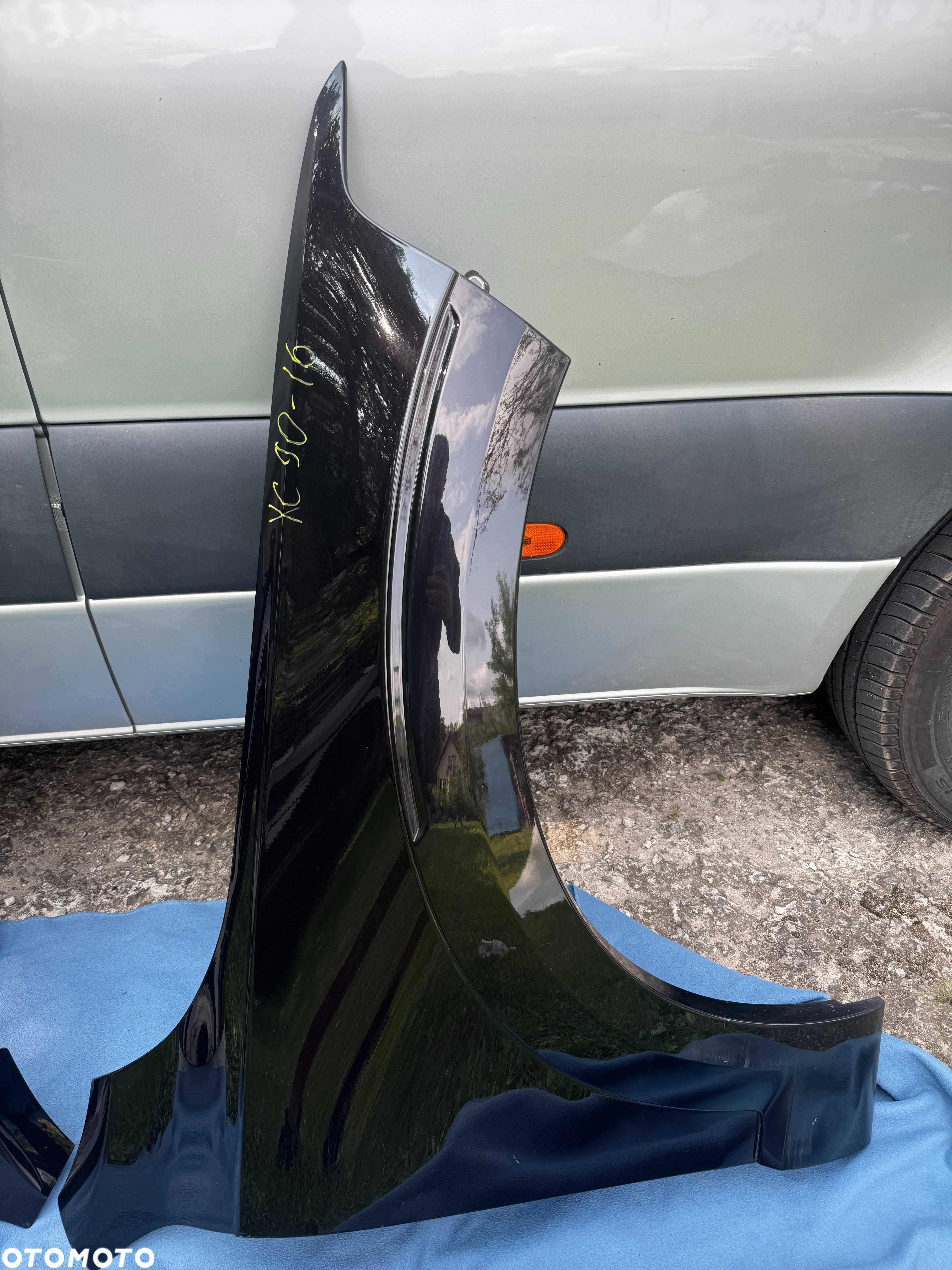 błotnik VOLVO XC90 kolor 487 ember black 2015 do 2022 - 3