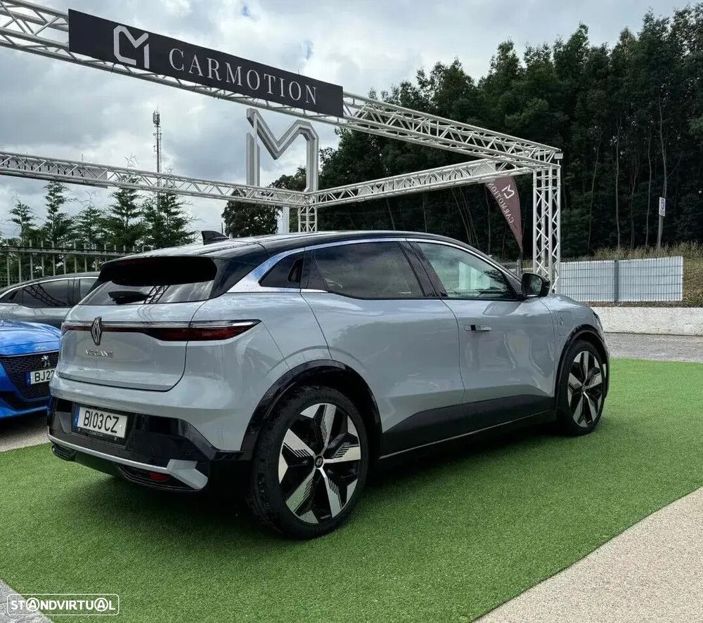 Renault Mégane E-Tech - 12