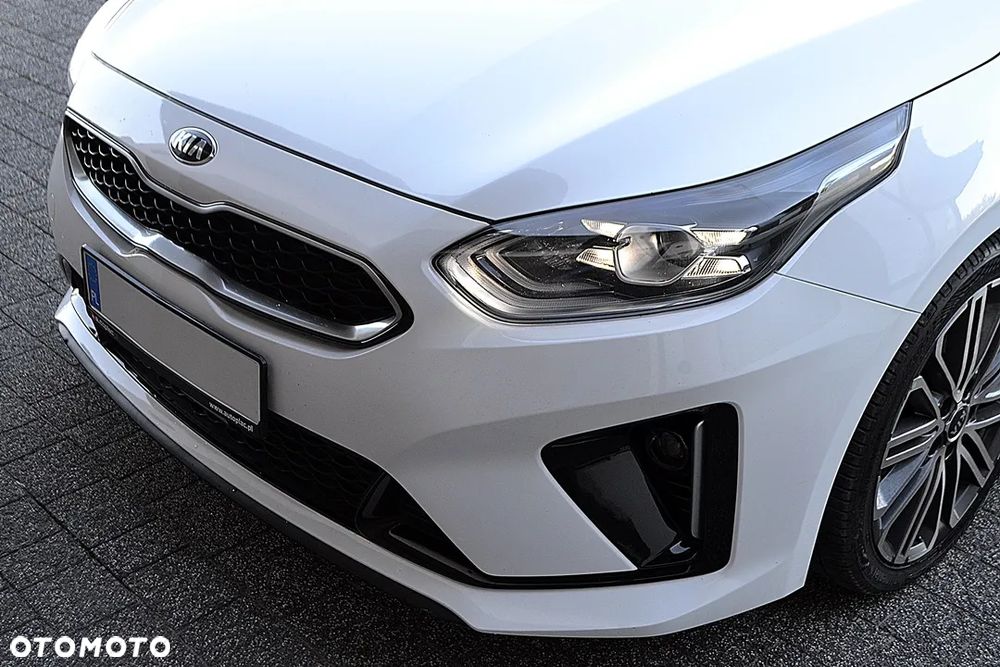 Kia ProCeed 1.5 T-GDI DCT7 OPF GT LINE - 13