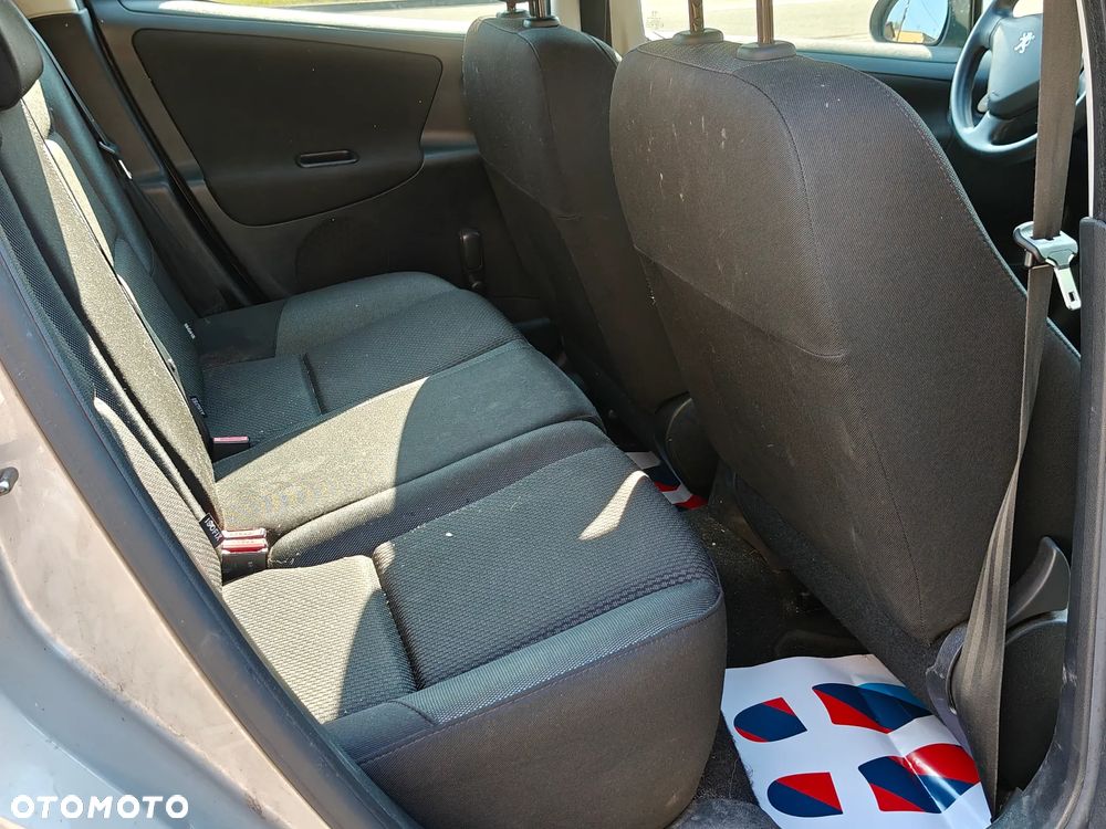 Peugeot 207 1.4 HDi Active - 17