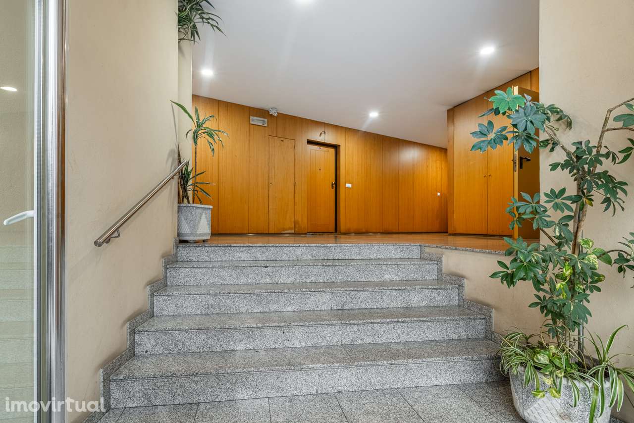 Apartamento T2 em Excelente Estado – Praça Paulo Vidal, Braga - Grande imagem: 3/19