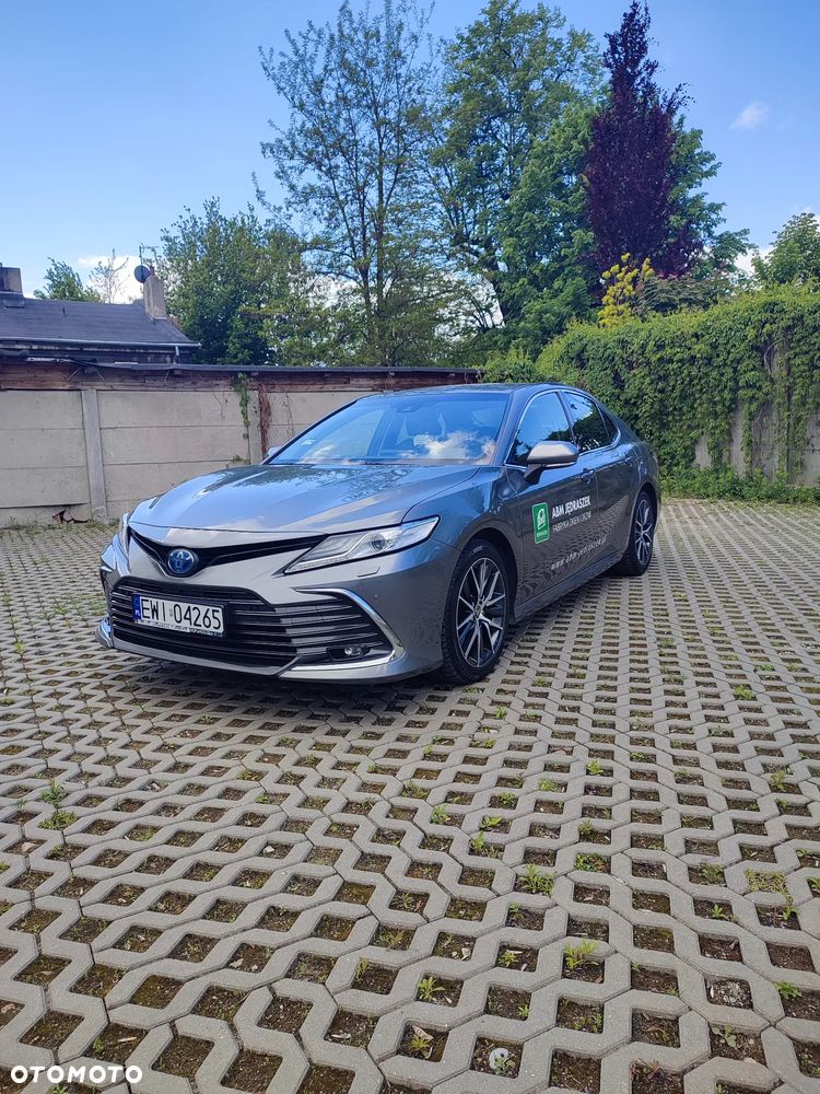 Toyota Camry 2.5 Hybrid Executive CVT - 2
