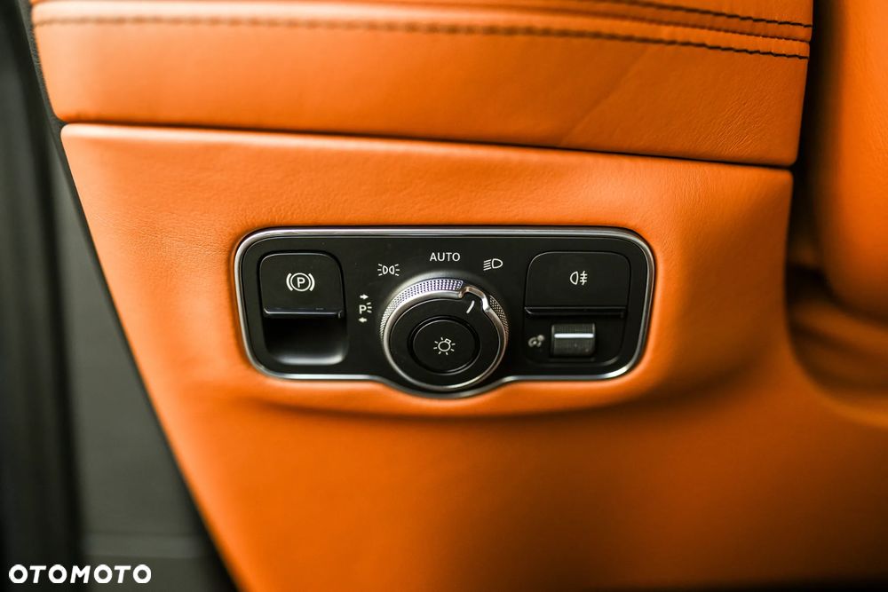 Aston Martin DBX Standard - 19