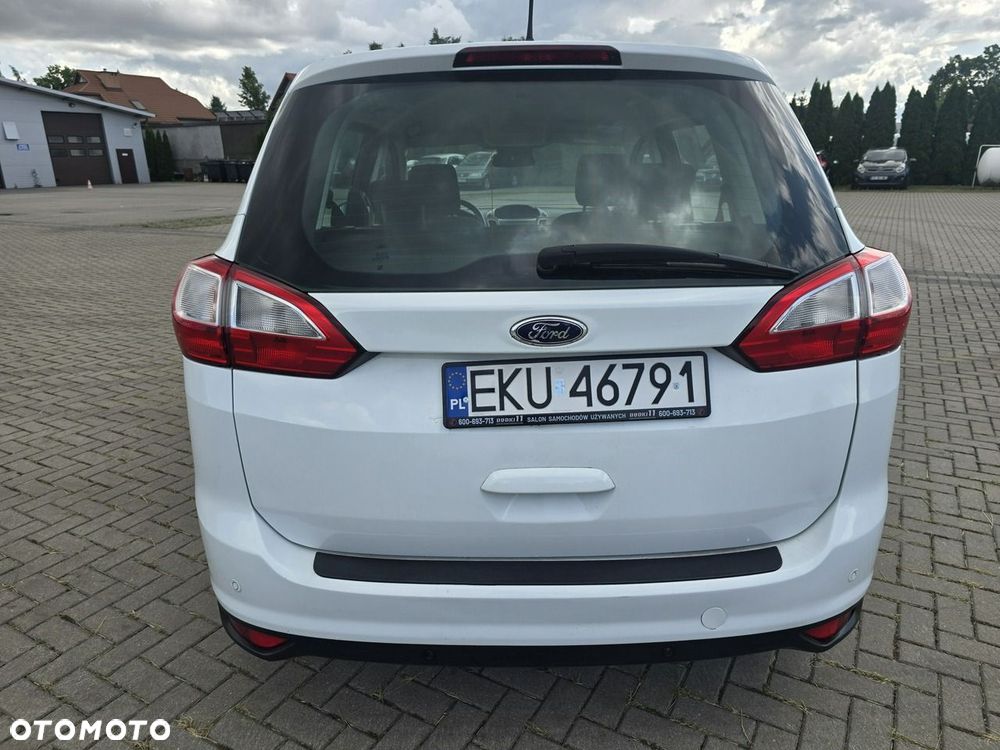 Ford Grand C-MAX - 10