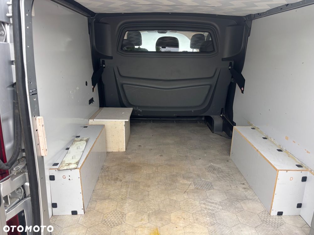 Renault Trafic - 14