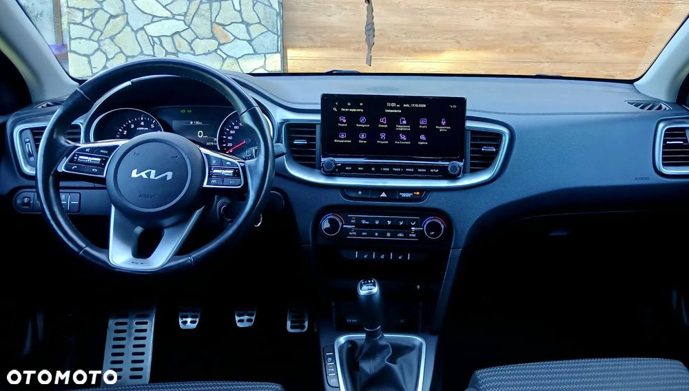 Kia Ceed - 17