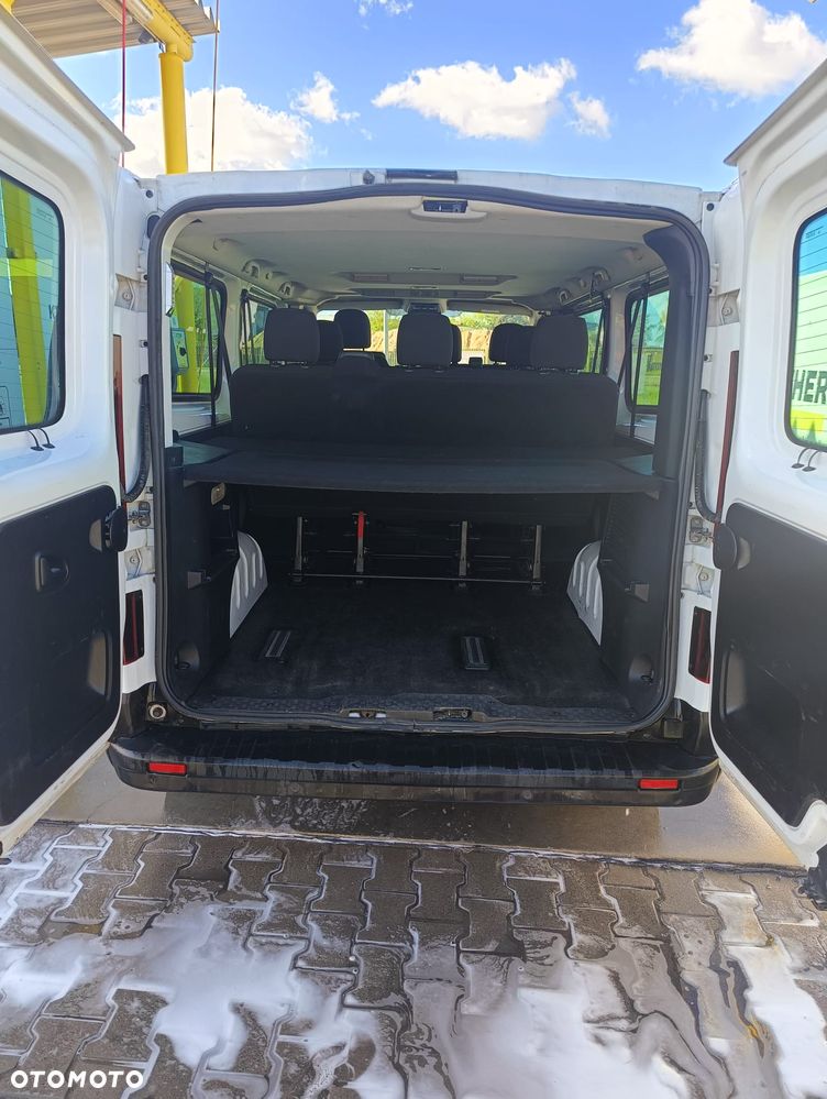 Renault Trafic 2.0 dCi - 7