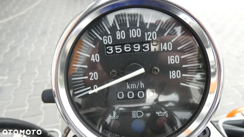 Suzuki Marauder - 17
