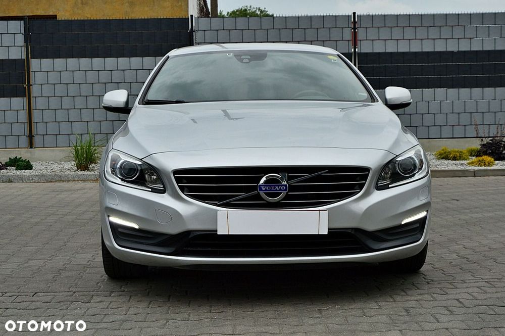 Volvo V60 D2 Drive-E Momentum - 18