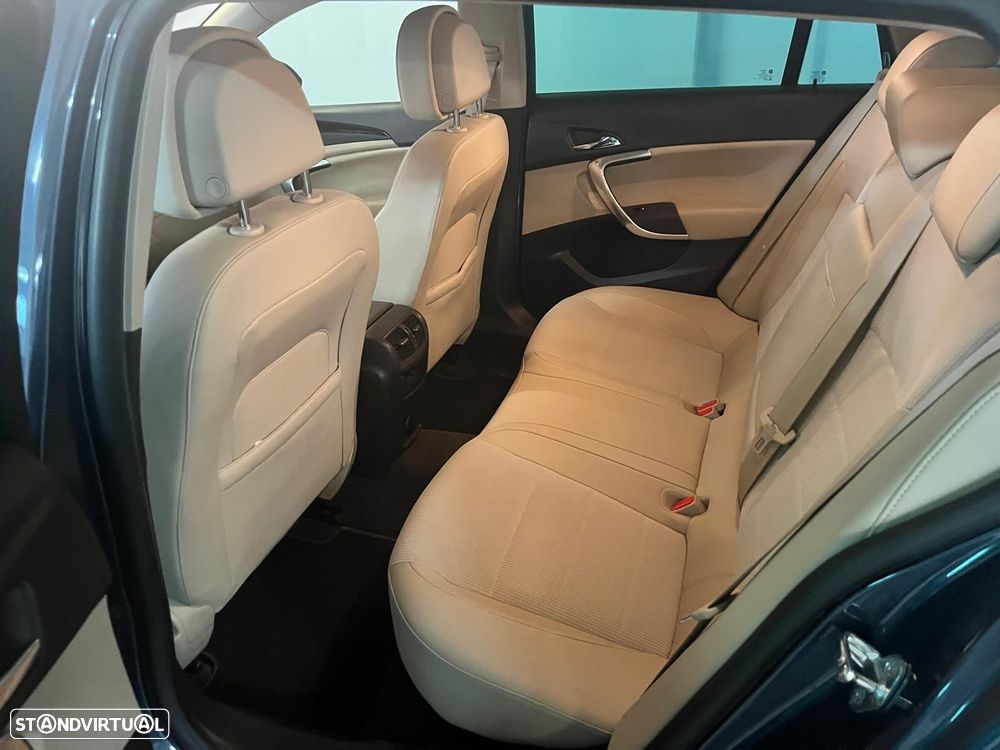Opel Insignia Sports Tourer - 7