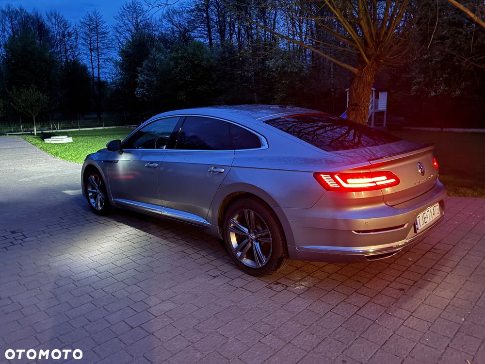 Volkswagen Arteon 2.0 TDI Bi-Turbo SCR 4Mot R-Line Edition DSG - 13