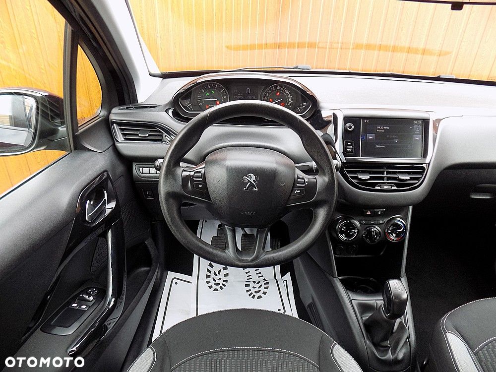 Peugeot 208 PureTech 82 Start & Stop Allure - 14