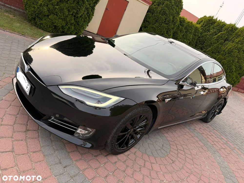 Tesla Model S Long Range Plus - 17
