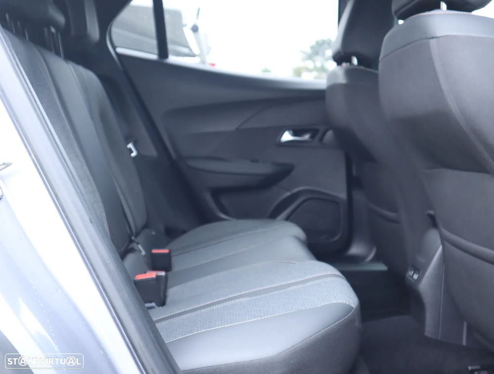 Peugeot 2008 1.2 PureTech Allure - 19