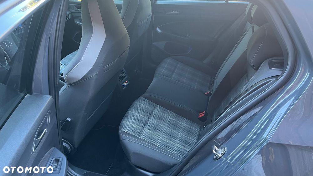 Volkswagen Golf 2.0 TDI GTD DSG - 17