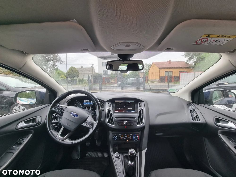 Ford Focus 1.6 TDCi DPF Titanium - 10