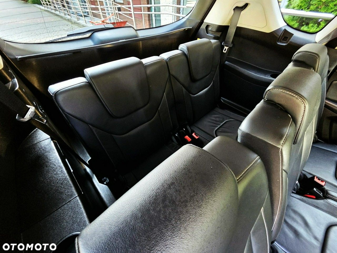 Ford S-Max - 36