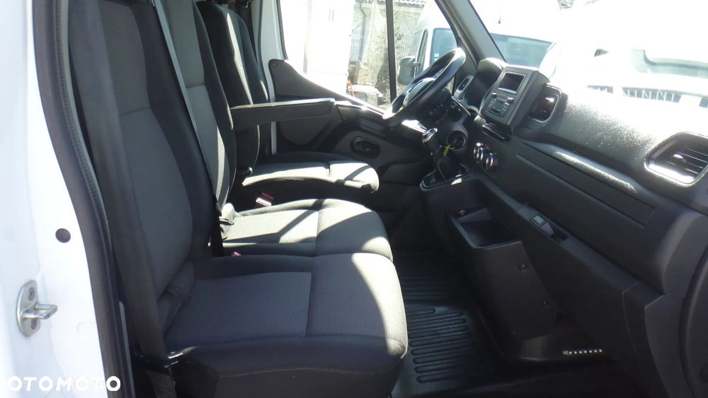 Renault Master - 13