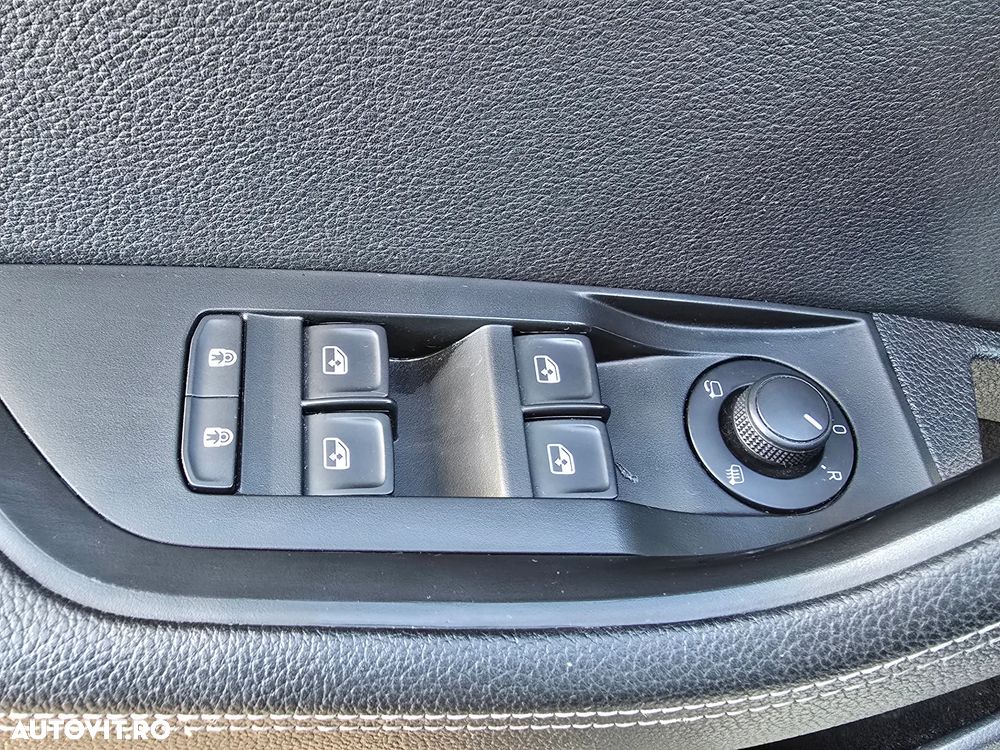 Skoda Superb 2.0 TDI DSG Style - 17