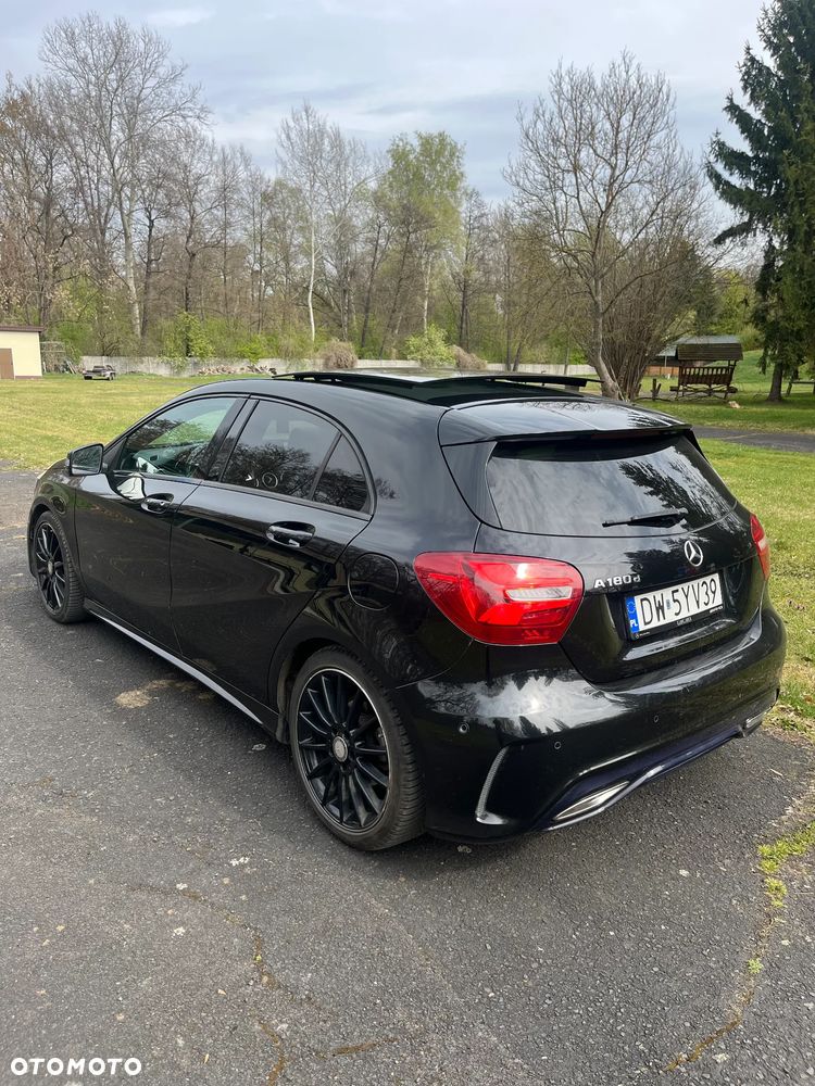 Mercedes-Benz Klasa A 180 CDI 7G-DCT AMG Line - 4
