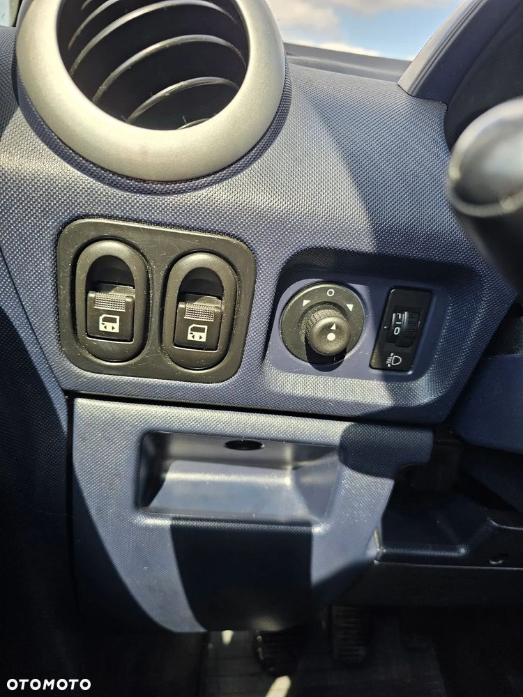 Peugeot 1007 75 Filou - 29