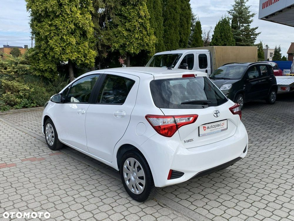 Toyota Yaris - 8