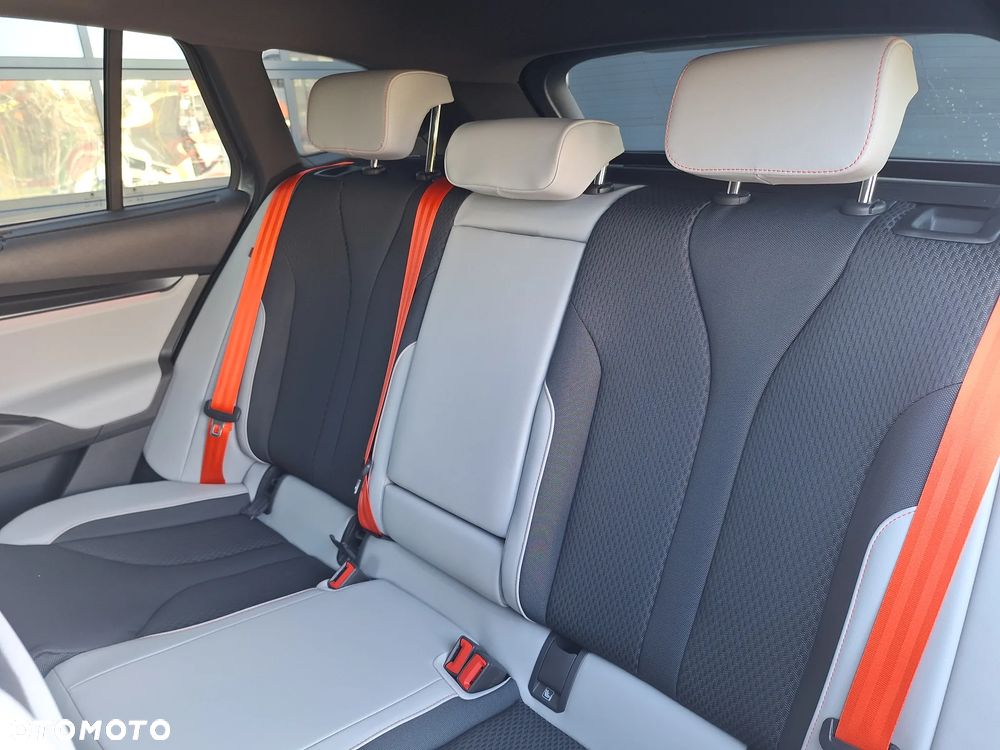 Skoda Enyaq 85 82kWh - 19