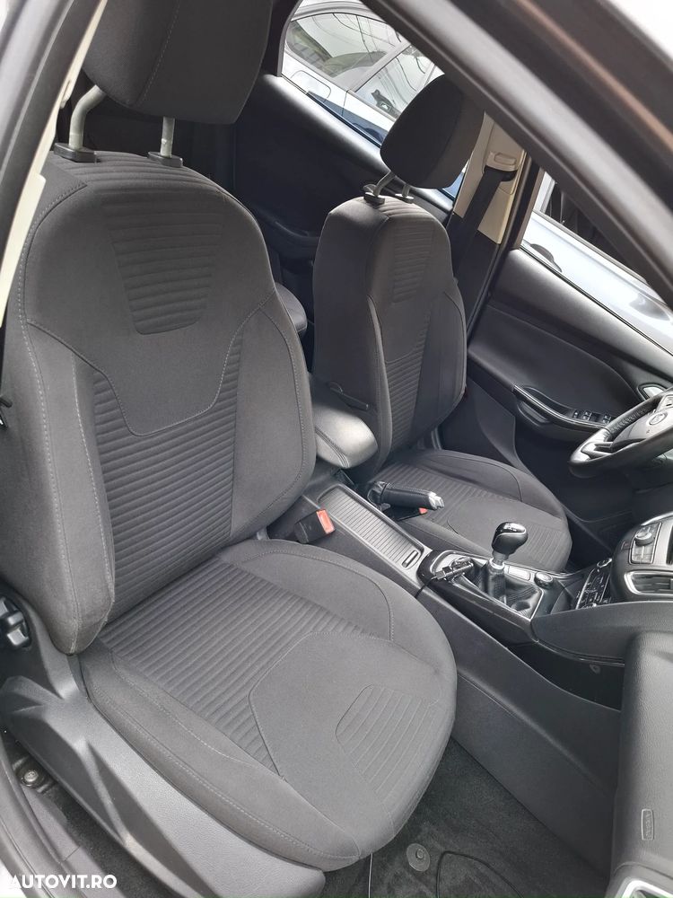 Ford Focus 1.0 EcoBoost Titanium - 18