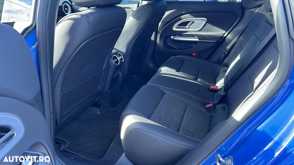 Mercedes-Benz CLA 250+ Coupe - 12