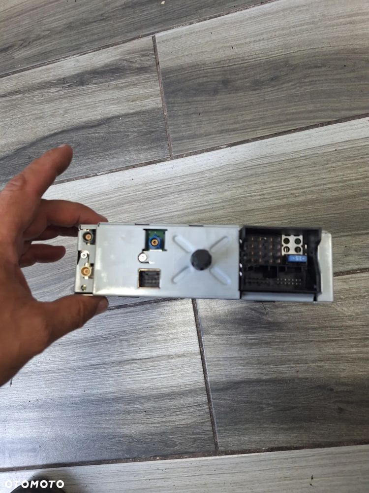 peugeot 5008  radio fabryczne  CD nawigacja 98058929XT 21491J02  (37/10) - 2