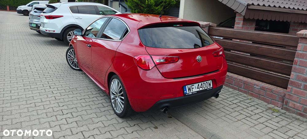 Alfa Romeo Giulietta 2.0 JTDM 16V - 5