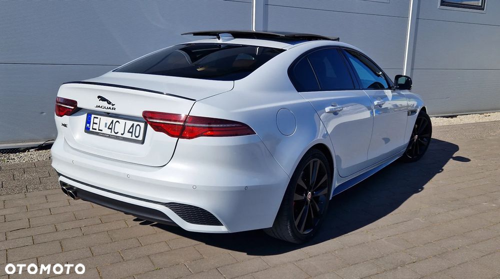 Jaguar XE 2.0 D200 mHEV R-Dynamic HSE - 10