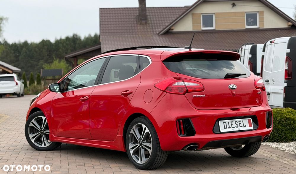 Kia Ceed 1.6 CRDi GT Line - 4