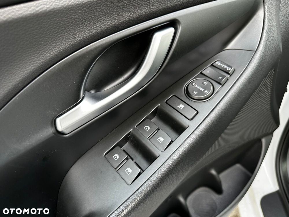 Hyundai i30 - 12