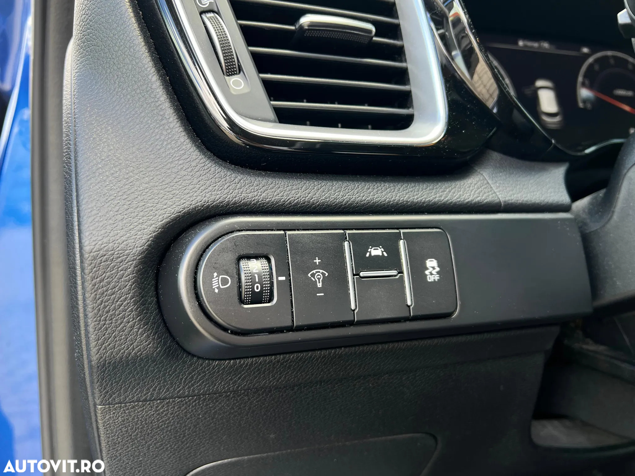 Kia XCeed 1.4 T-GDI 7DCT Style+ - 29