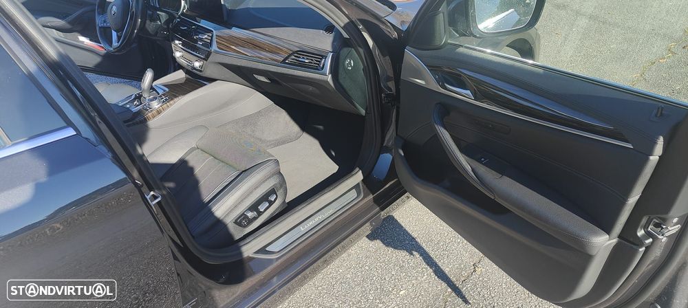 BMW 520 d Touring Aut. Luxury Line - 17