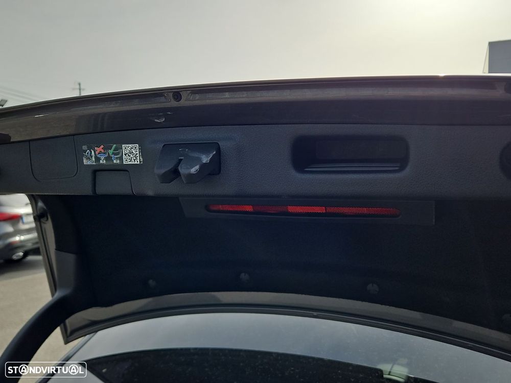 Mercedes-Benz A 180 Limousine d 8G-DCT AMG Line Advanced - 19