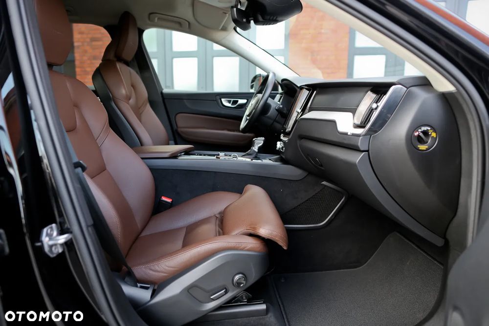 Volvo XC 60 D4 AWD Geartronic Inscription - 23