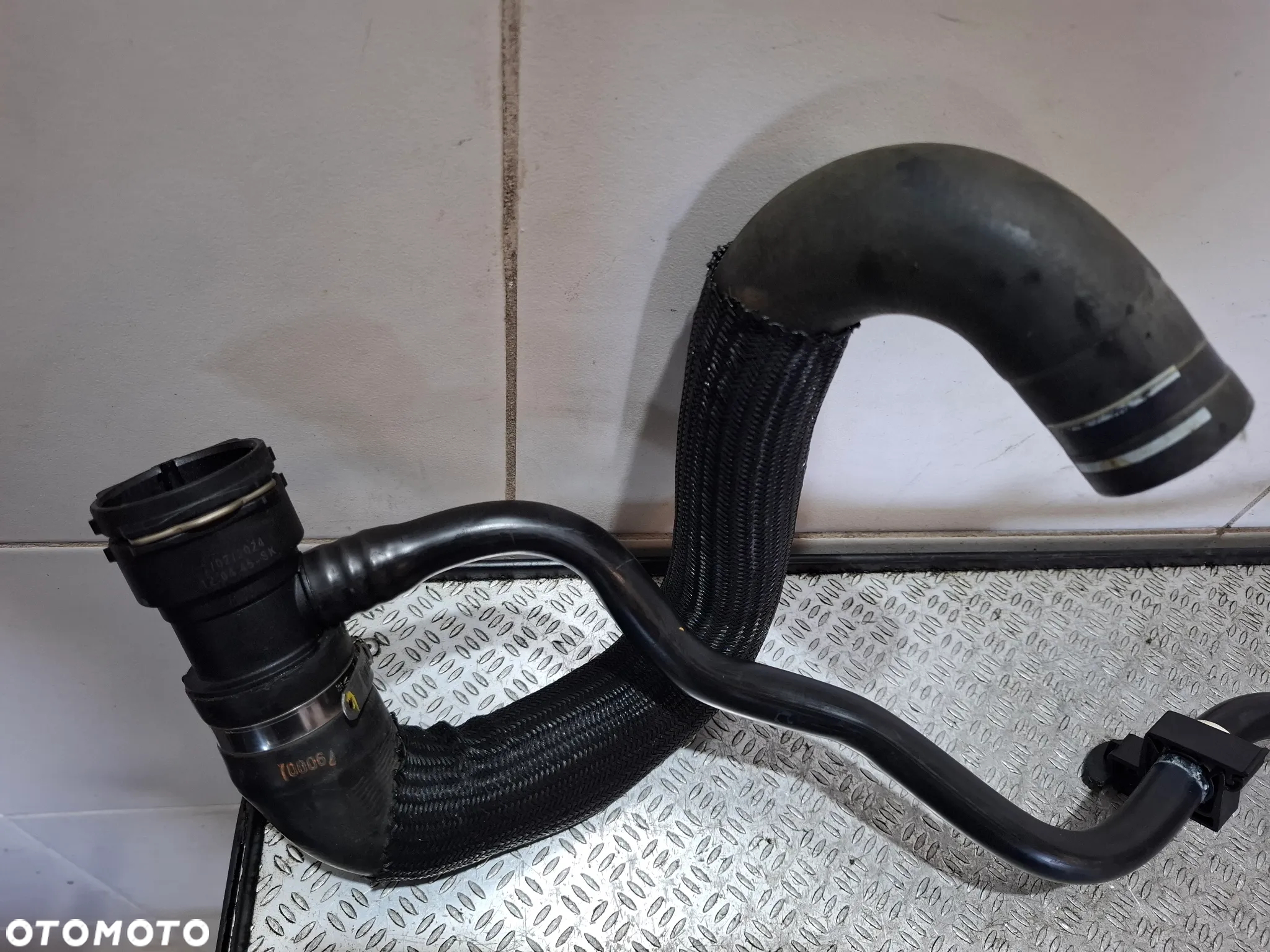 Wąż przewód Rurka wody Fiat 500 2024 rok 1,0 hybryda nr 52107404 - 4