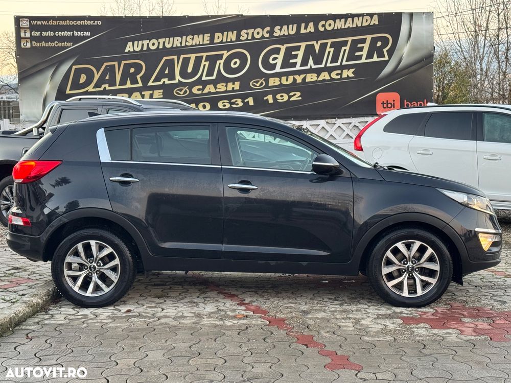 Kia Sportage 1.7 CRDI 2WD Dream-Team Edition - 3