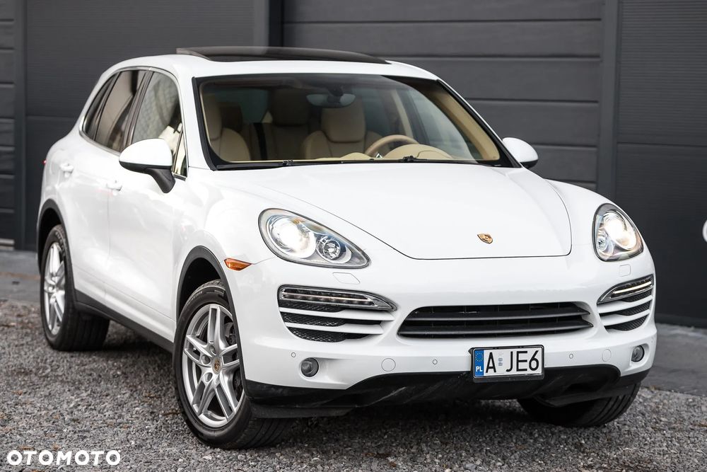 Porsche Cayenne - 1
