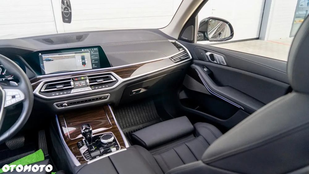 BMW X7 - 15