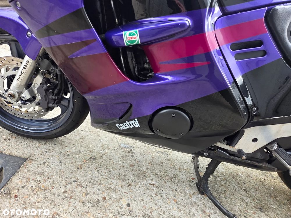 Honda CBR - 25