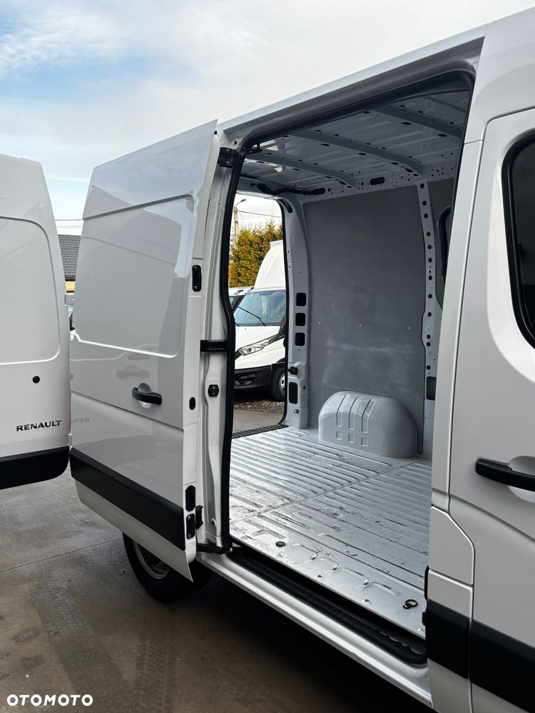 Renault Master Blaszak - 10